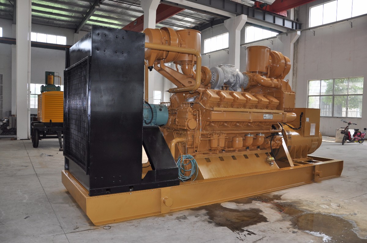 濟柴石油1000KW柴油發(fā)電機組